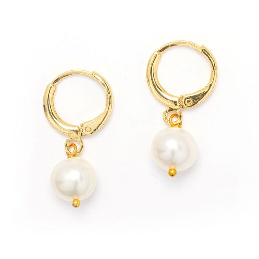 Pearl drop earrings